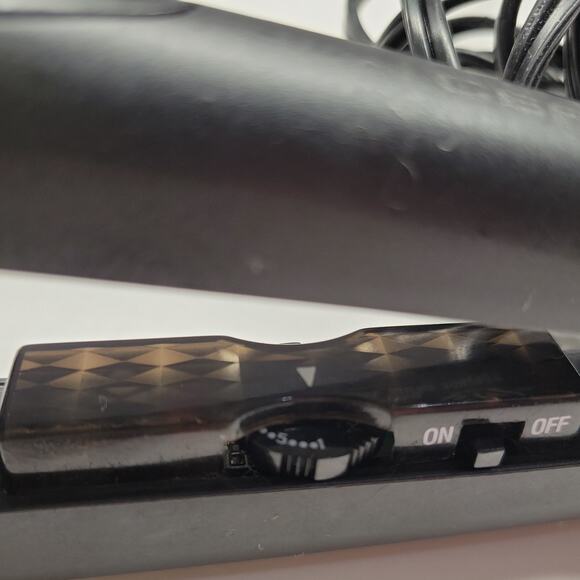 Revlon Ceramic 1" Flat Iron RVST2029A Hair Straightener Black Pink - Picture 7 of 7